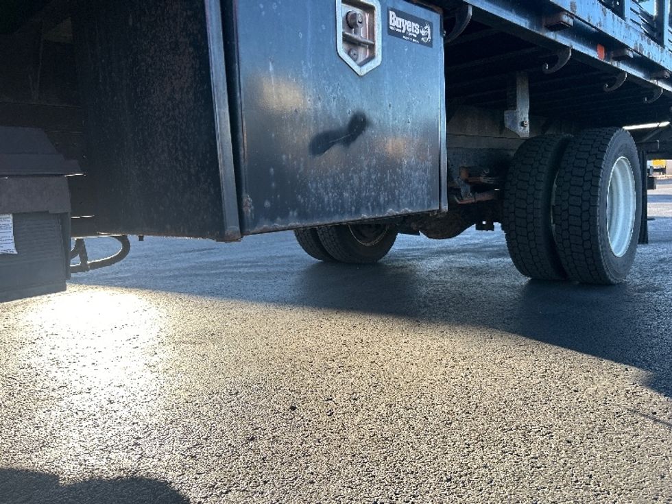 Flatbed Truck-Light and Medium Duty Trucks-Isuzu-2019-NRR-Greeley-CO-86,593\n\t\tmiles-$ 46,500 - Image 5