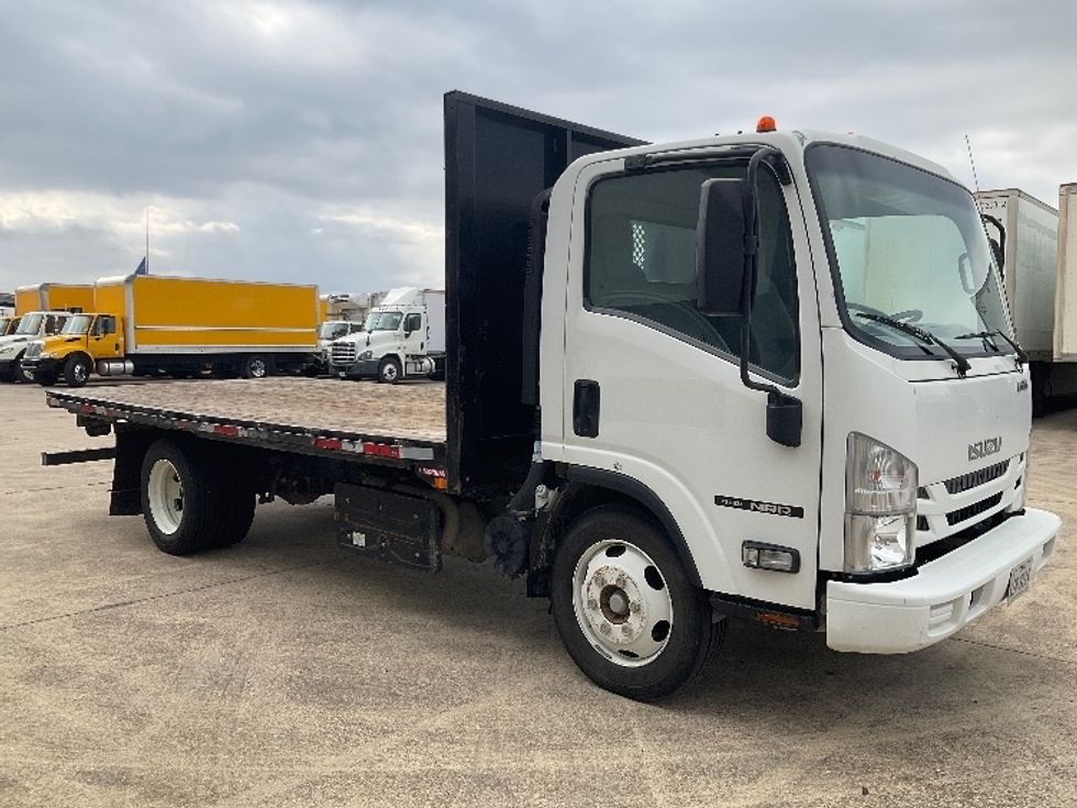 2019 Isuzu NRR Flatbed Truck 2019-isuzu-nrr-flatbed-truck