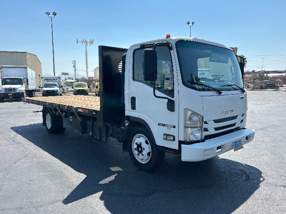 Flatbed Truck-Light and Medium Duty Trucks-Isuzu-2019-NRR-Las Vegas-NV-77,556\n\t\tmiles-$ 46,000 - Image 1