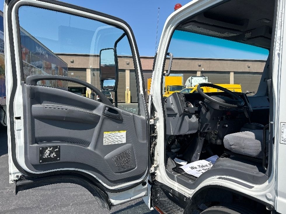 Flatbed Truck-Light and Medium Duty Trucks-Isuzu-2019-NRR-Las Vegas-NV-77,556\n\t\tmiles-$ 46,000 - Image 12