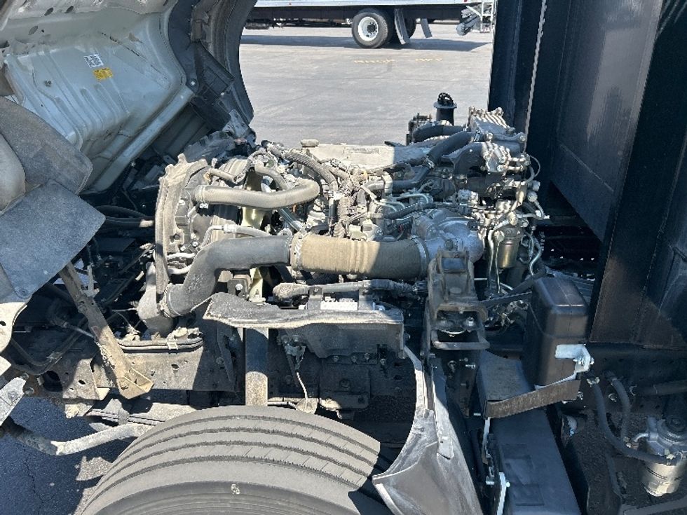 Flatbed Truck-Light and Medium Duty Trucks-Isuzu-2019-NRR-Las Vegas-NV-77,556\n\t\tmiles-$ 46,000 - Image 20