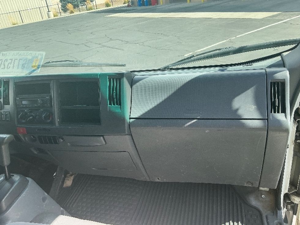 Flatbed Truck-Light and Medium Duty Trucks-Isuzu-2019-NRR-Ogden-UT-113,148\n\t\tmiles-$ 43,750 - Image 18