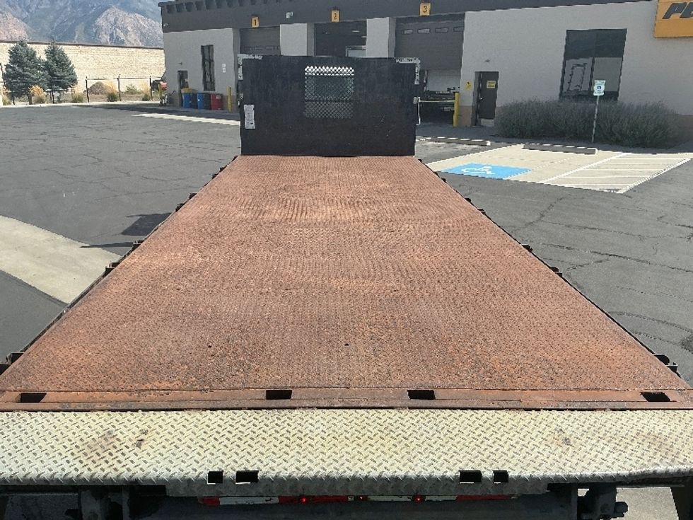Flatbed Truck-Light and Medium Duty Trucks-Isuzu-2019-NRR-Ogden-UT-113,148\n\t\tmiles-$ 43,750 - Image 9