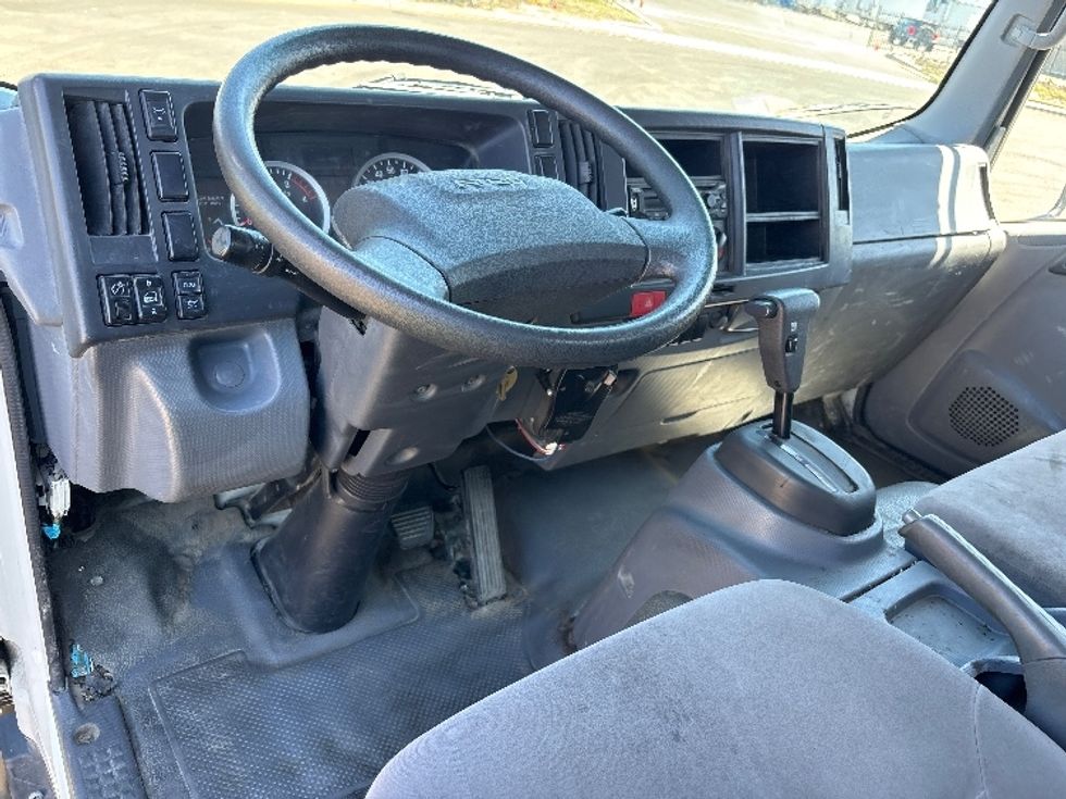 Flatbed Truck-Light and Medium Duty Trucks-Isuzu-2019-NRR-Stockton-CA-138,024\n\t\tmiles-$ 40,000 - Image 13