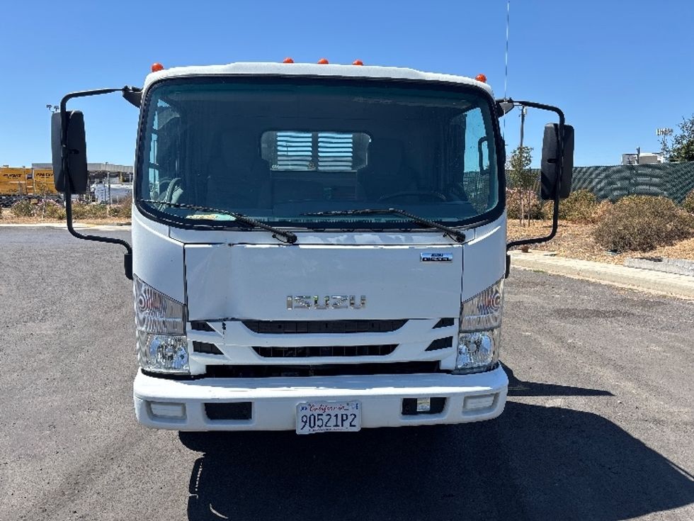 Flatbed Truck-Light and Medium Duty Trucks-Isuzu-2019-NRR-Stockton-CA-138,024\n\t\tmiles-$ 40,000 - Image 2