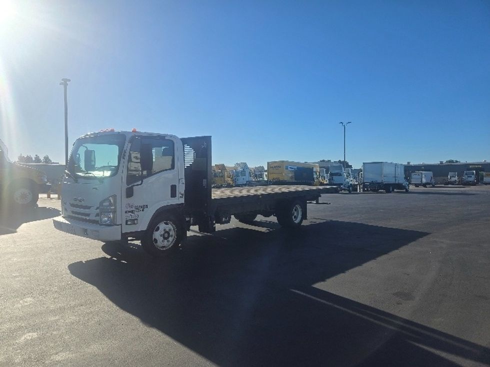 Flatbed Truck-Light and Medium Duty Trucks-Isuzu-2019-NRR-West Sacramento-CA-188,402\n\t\tmiles-$ 33,000 - Image 3