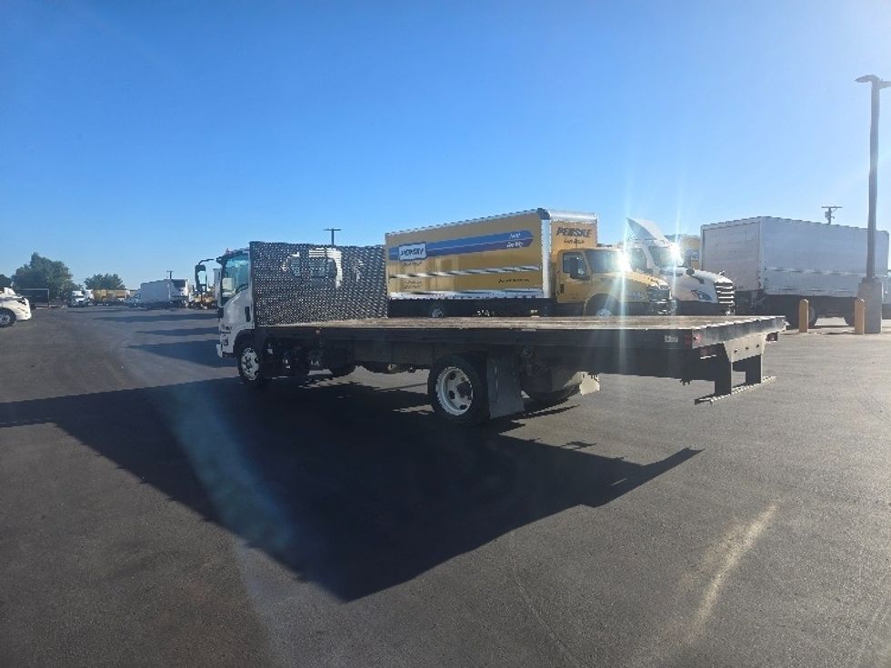 Flatbed Truck-Light and Medium Duty Trucks-Isuzu-2019-NRR-West Sacramento-CA-188,402\n\t\tmiles-$ 33,000 - Image 5