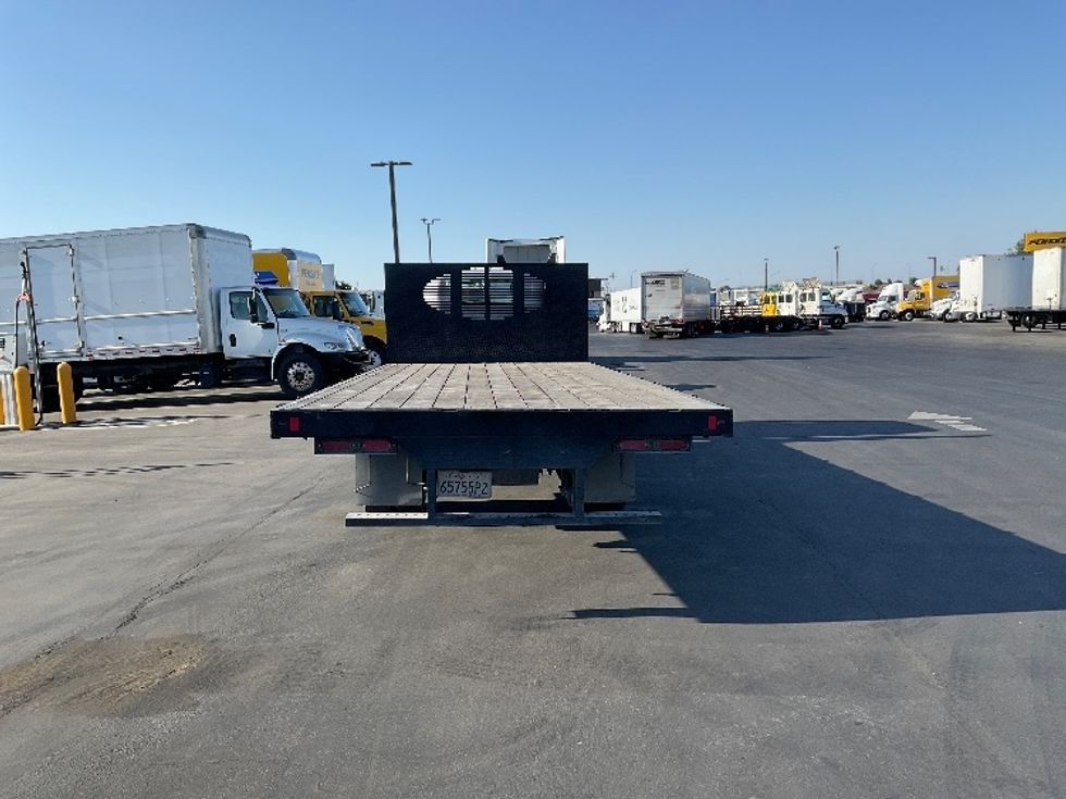 Flatbed Truck-Light and Medium Duty Trucks-Isuzu-2019-NRR-West Sacramento-CA-188,402\n\t\tmiles-$ 33,000 - Image 6