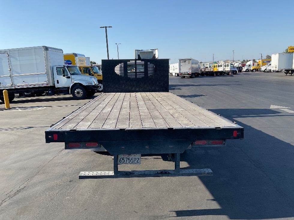 Flatbed Truck-Light and Medium Duty Trucks-Isuzu-2019-NRR-West Sacramento-CA-188,402\n\t\tmiles-$ 33,000 - Image 7