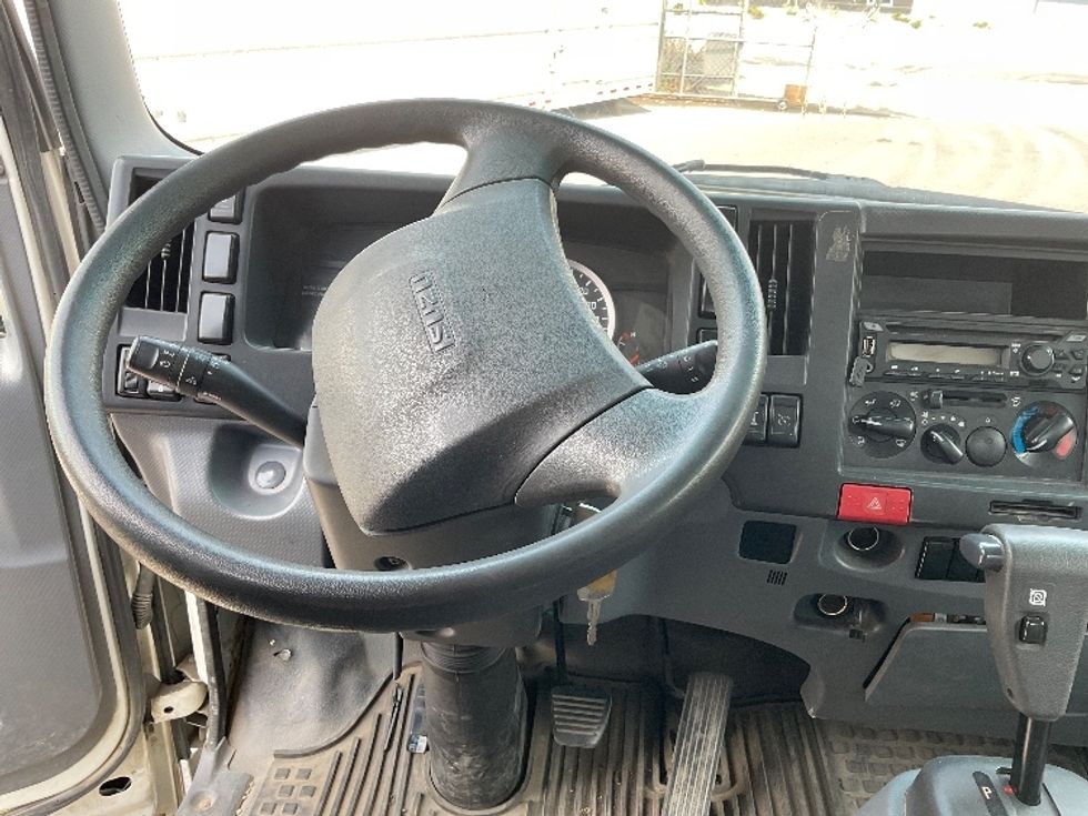 Flatbed Truck-Light and Medium Duty Trucks-Isuzu-2019-NRR-West Valley City-UT-117,331\n\t\tmiles-$ 43,500 - Image 15