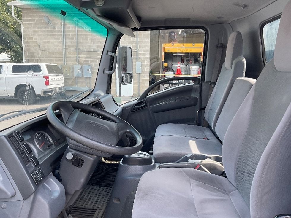 Flatbed Truck-Light and Medium Duty Trucks-Isuzu-2019-NRR-West Valley City-UT-117,331\n\t\tmiles-$ 43,500 - Image 16