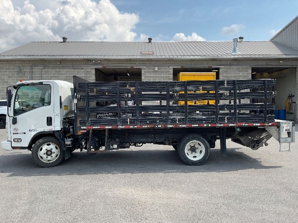 Flatbed Truck-Light and Medium Duty Trucks-Isuzu-2019-NRR-West Valley City-UT-117,331\n\t\tmiles-$ 43,500 - Image 4