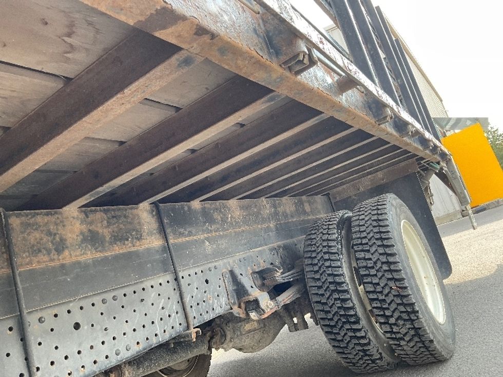 Flatbed Truck-Light and Medium Duty Trucks-Isuzu-2019-NRR-West Valley City-UT-117,331\n\t\tmiles-$ 43,500 - Image 5