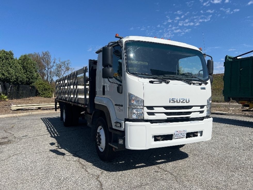 Flatbed Truck-Light and Medium Duty Trucks-Isuzu-2020-FTR-Torrance-CA-147,729\n\t\tmiles-$ 53,000 - Image 1