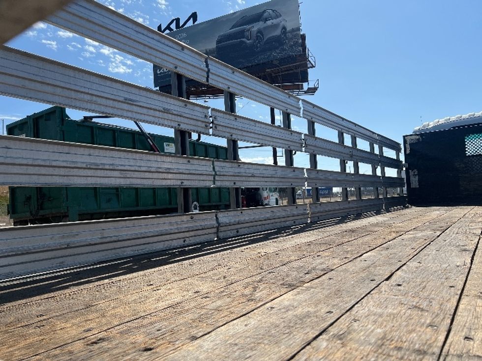 Flatbed Truck-Light and Medium Duty Trucks-Isuzu-2020-FTR-Torrance-CA-147,729\n\t\tmiles-$ 53,000 - Image 11