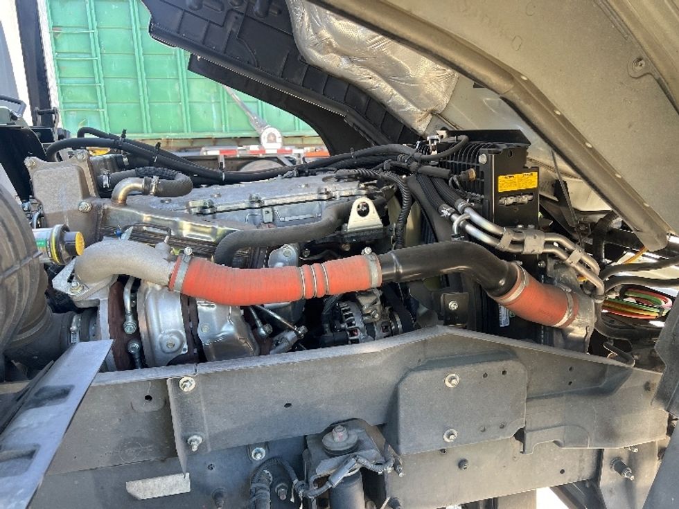 Flatbed Truck-Light and Medium Duty Trucks-Isuzu-2020-FTR-Torrance-CA-147,729\n\t\tmiles-$ 53,000 - Image 23