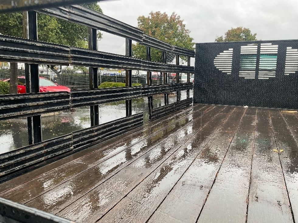 Flatbed Truck-Light and Medium Duty Trucks-Isuzu-2020-NPR-Ceres-CA-118,357\n\t\tmiles-$ 43,000 - Image 9