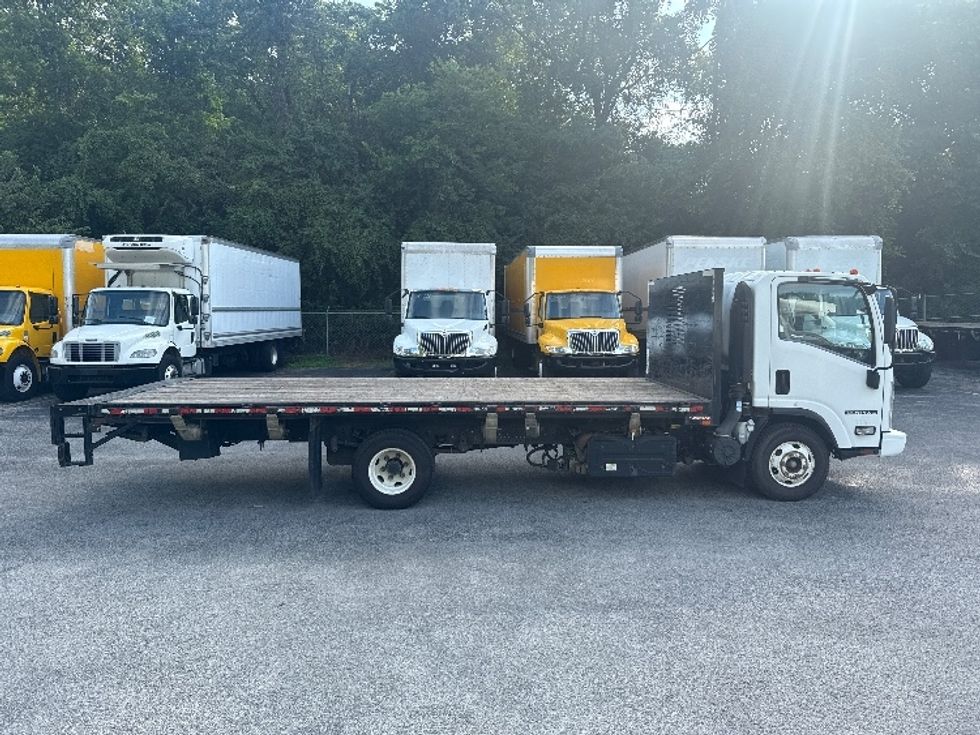 Flatbed Truck-Light and Medium Duty Trucks-Isuzu-2020-NPR-Cleveland-TN-108,643\n\t\tmiles-$ 43,500 - Image 15