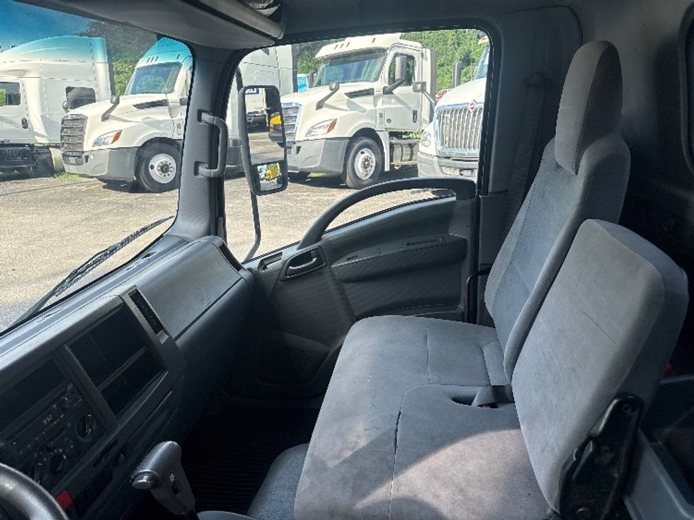 Flatbed Truck-Light and Medium Duty Trucks-Isuzu-2020-NPR-Cleveland-TN-108,643\n\t\tmiles-$ 43,500 - Image 19