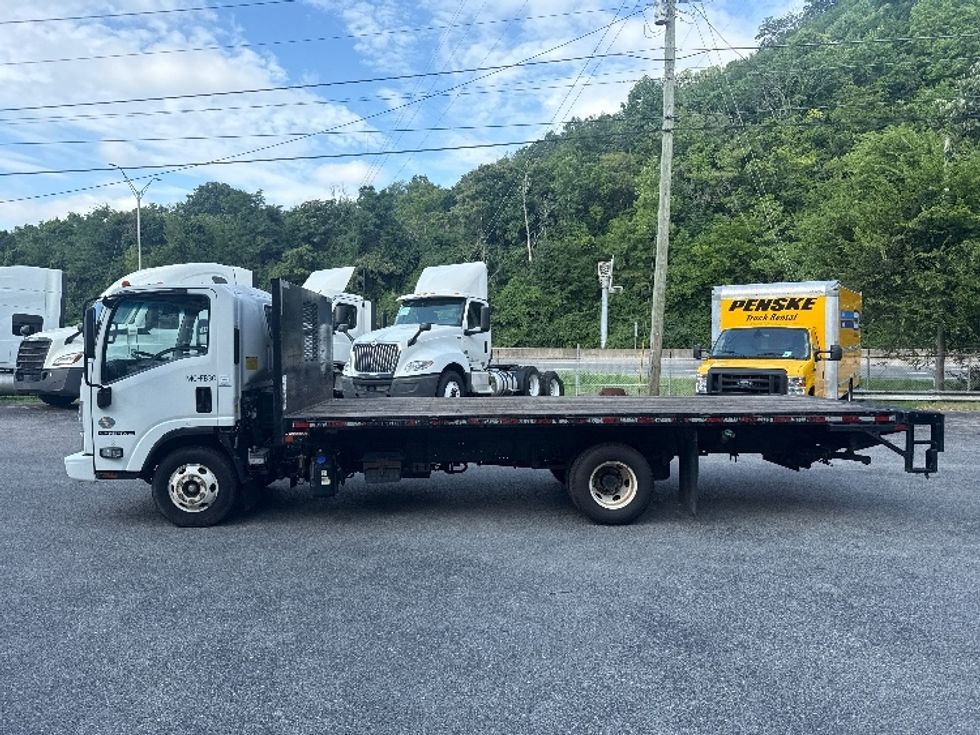 Flatbed Truck-Light and Medium Duty Trucks-Isuzu-2020-NPR-Cleveland-TN-108,643\n\t\tmiles-$ 43,500 - Image 4