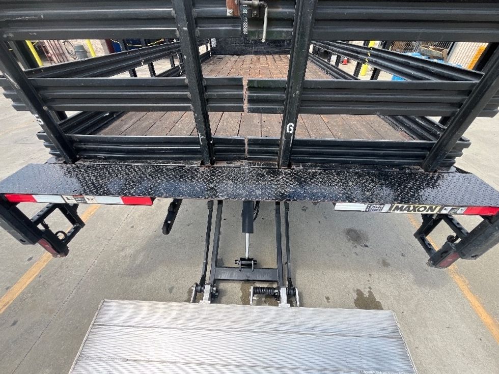 Flatbed Truck-Light and Medium Duty Trucks-Isuzu-2020-NPR-Fontana-CA-225,578\n\t\tmiles-$ 24,750 - Image 10