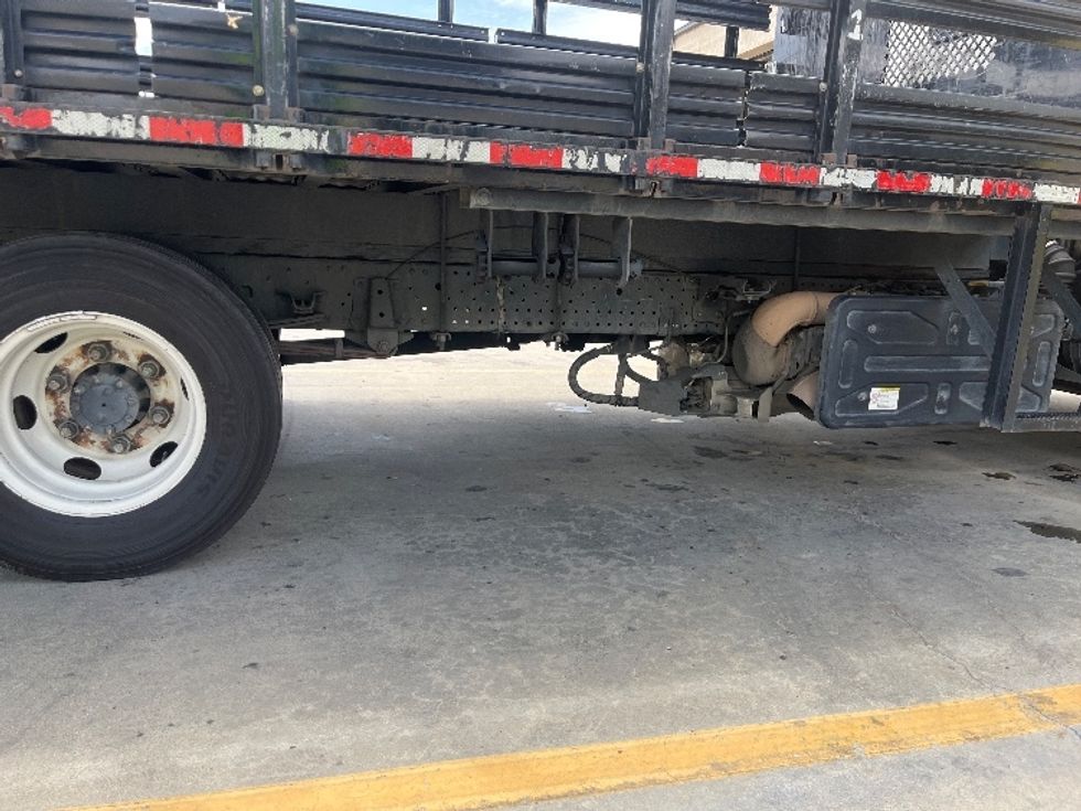 Flatbed Truck-Light and Medium Duty Trucks-Isuzu-2020-NPR-Fontana-CA-225,578\n\t\tmiles-$ 24,750 - Image 14