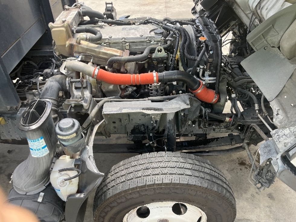 Flatbed Truck-Light and Medium Duty Trucks-Isuzu-2020-NPR-Fontana-CA-225,578\n\t\tmiles-$ 24,750 - Image 23