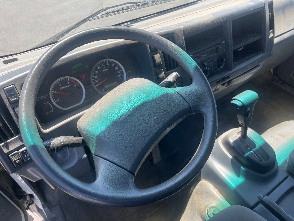 Flatbed Truck-Light and Medium Duty Trucks-Isuzu-2020-NPR-Fresno-CA-145,257\n\t\tmiles-$ 32,500 - Image 13