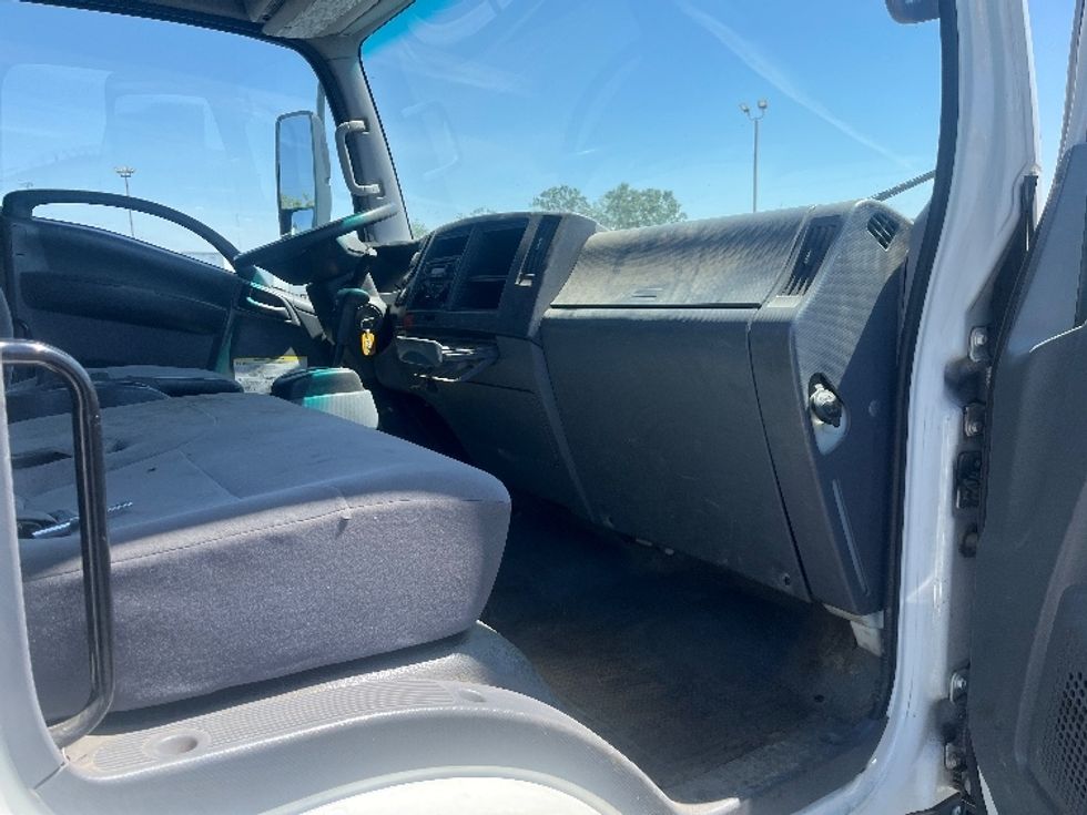 Flatbed Truck-Light and Medium Duty Trucks-Isuzu-2020-NPR-Fresno-CA-145,257\n\t\tmiles-$ 32,500 - Image 16