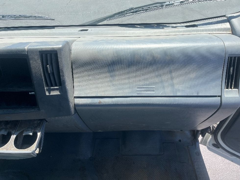 Flatbed Truck-Light and Medium Duty Trucks-Isuzu-2020-NPR-Fresno-CA-145,257\n\t\tmiles-$ 32,500 - Image 17