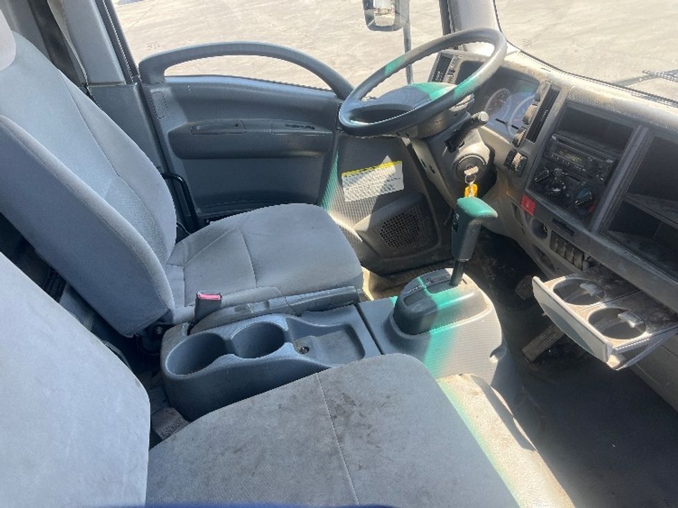 Flatbed Truck-Light and Medium Duty Trucks-Isuzu-2020-NPR-Fresno-CA-145,257\n\t\tmiles-$ 32,500 - Image 18