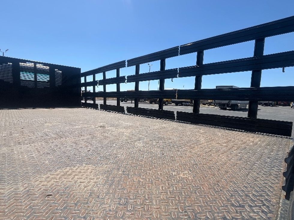 Flatbed Truck-Light and Medium Duty Trucks-Isuzu-2020-NPR-Fresno-CA-145,257\n\t\tmiles-$ 32,500 - Image 9