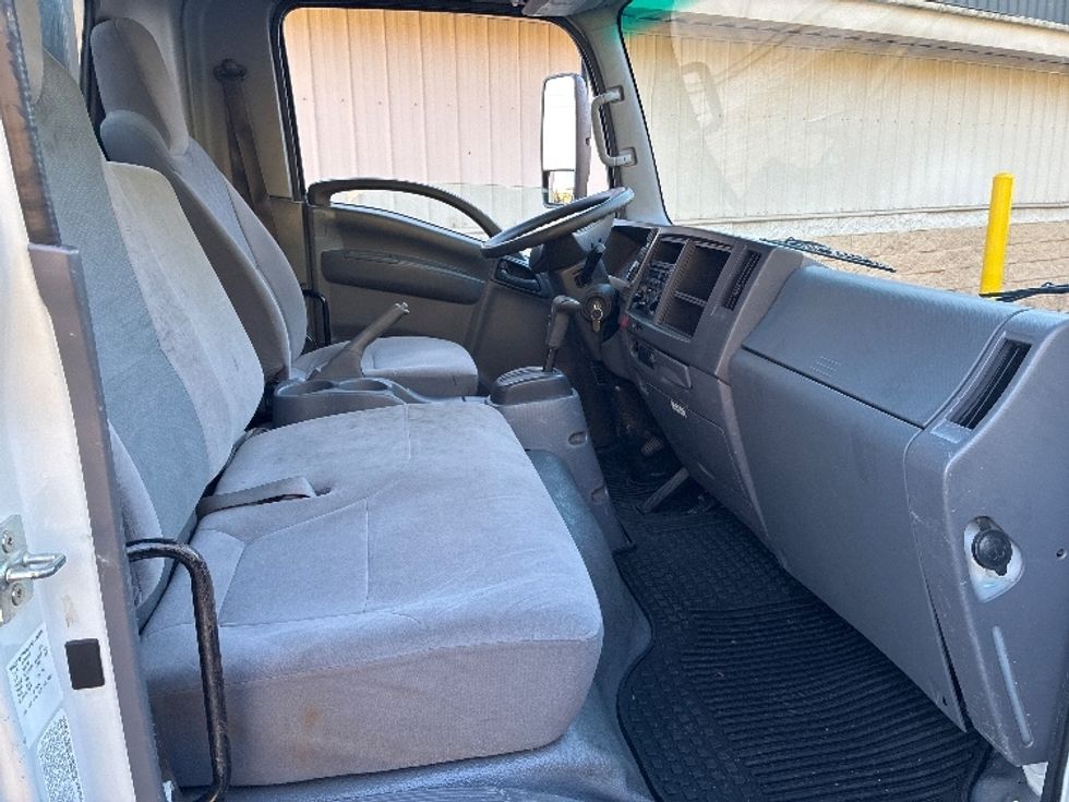 Flatbed Truck-Light and Medium Duty Trucks-Isuzu-2020-NPR-Knoxville-TN-119,960\n\t\tmiles-$ 41,000 - Image 18