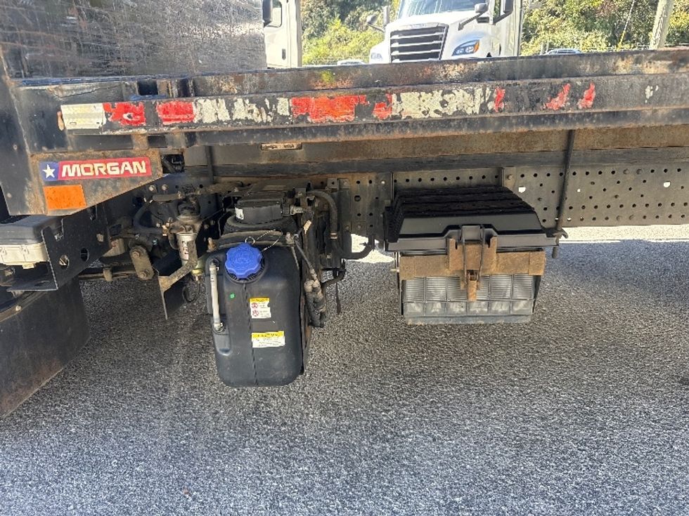 Flatbed Truck-Light and Medium Duty Trucks-Isuzu-2020-NPR-Knoxville-TN-119,960\n\t\tmiles-$ 41,000 - Image 23