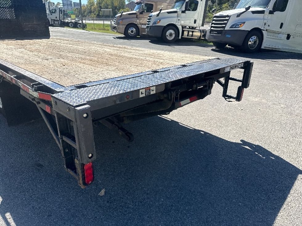 Flatbed Truck-Light and Medium Duty Trucks-Isuzu-2020-NPR-Knoxville-TN-119,960\n\t\tmiles-$ 41,000 - Image 24