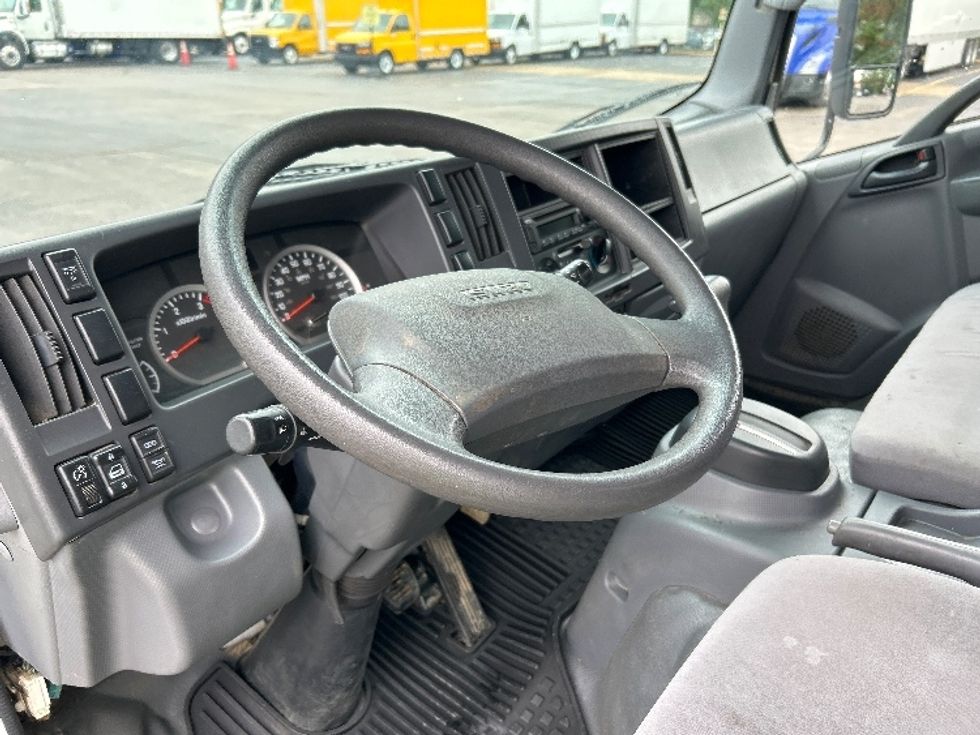 Flatbed Truck-Light and Medium Duty Trucks-Isuzu-2020-NPR-Memphis-TN-97,495\n\t\tmiles-$ 40,750 - Image 15