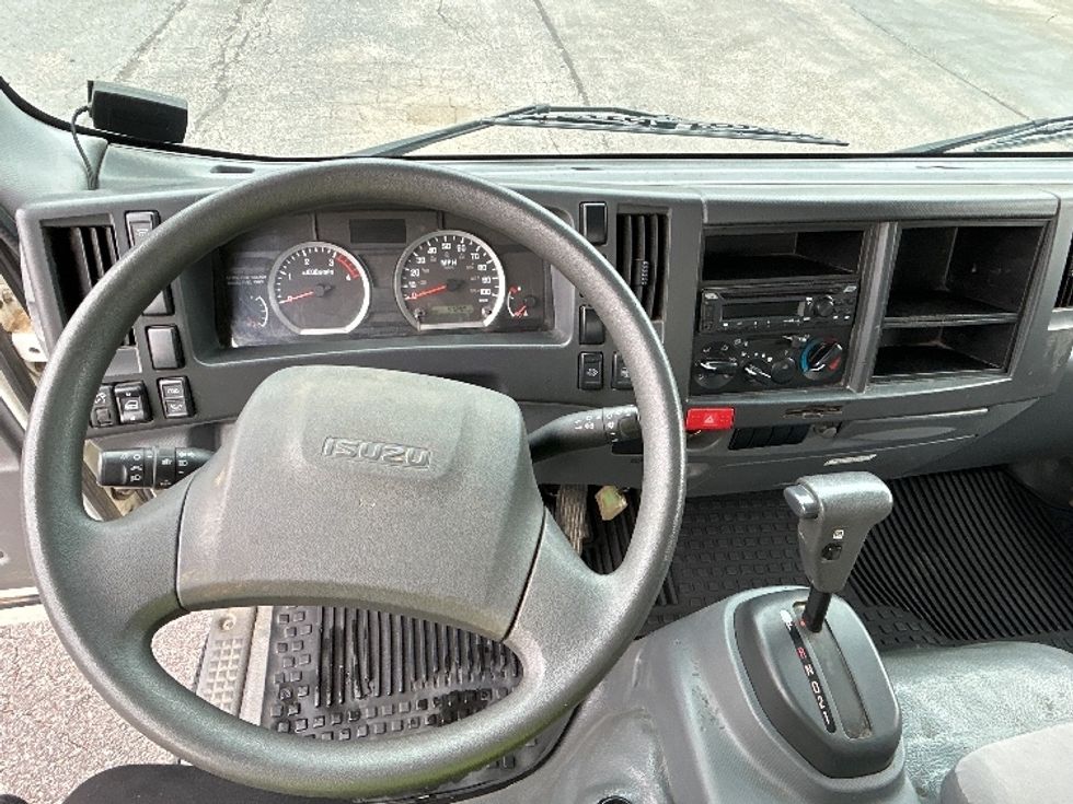 Flatbed Truck-Light and Medium Duty Trucks-Isuzu-2020-NPR-Memphis-TN-97,495\n\t\tmiles-$ 40,750 - Image 16