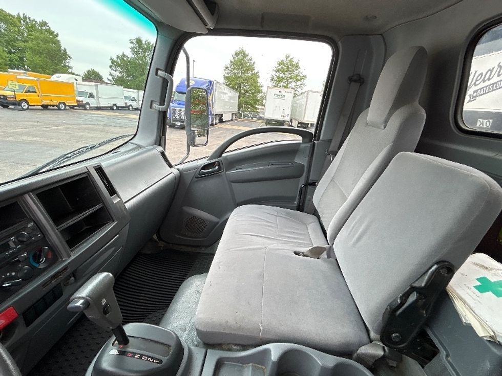 Flatbed Truck-Light and Medium Duty Trucks-Isuzu-2020-NPR-Memphis-TN-97,495\n\t\tmiles-$ 40,750 - Image 17