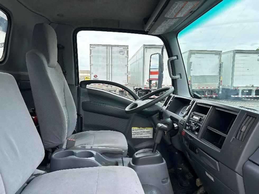 Flatbed Truck-Light and Medium Duty Trucks-Isuzu-2020-NPR-Memphis-TN-97,495\n\t\tmiles-$ 40,750 - Image 20