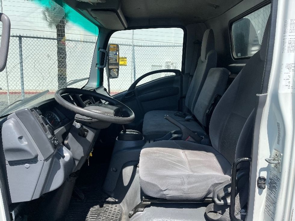 Flatbed Truck-Light and Medium Duty Trucks-Isuzu-2020-NPR-Torrance-CA-183,414\n\t\tmiles-$ 26,250 - Image 16