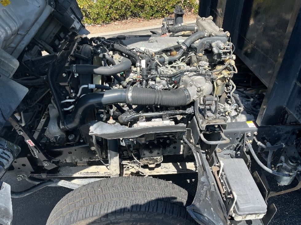 Flatbed Truck-Light and Medium Duty Trucks-Isuzu-2020-NPR-Torrance-CA-183,414\n\t\tmiles-$ 26,250 - Image 23