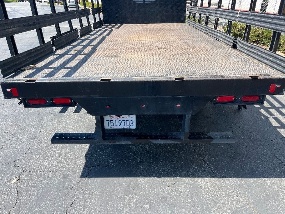 Flatbed Truck-Light and Medium Duty Trucks-Isuzu-2020-NPR-Torrance-CA-183,414\n\t\tmiles-$ 26,250 - Image 9