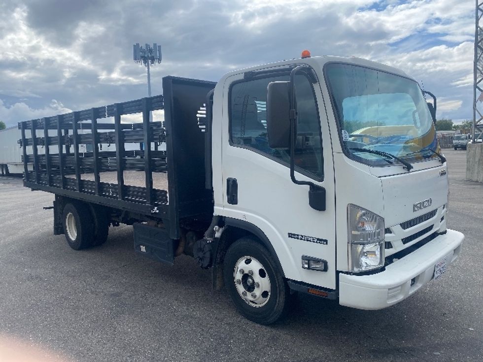 Flatbed Truck-Light and Medium Duty Trucks-Isuzu-2020-NPR-West Sacramento-CA-31,036\n\t\tmiles-$ 53,500 - Image 1