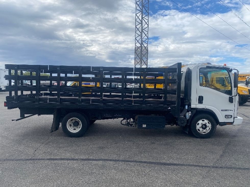 Flatbed Truck-Light and Medium Duty Trucks-Isuzu-2020-NPR-West Sacramento-CA-31,036\n\t\tmiles-$ 53,500 - Image 13