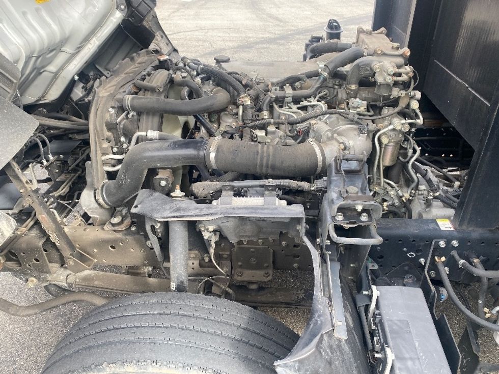 Flatbed Truck-Light and Medium Duty Trucks-Isuzu-2020-NPR-West Sacramento-CA-31,036\n\t\tmiles-$ 53,500 - Image 21