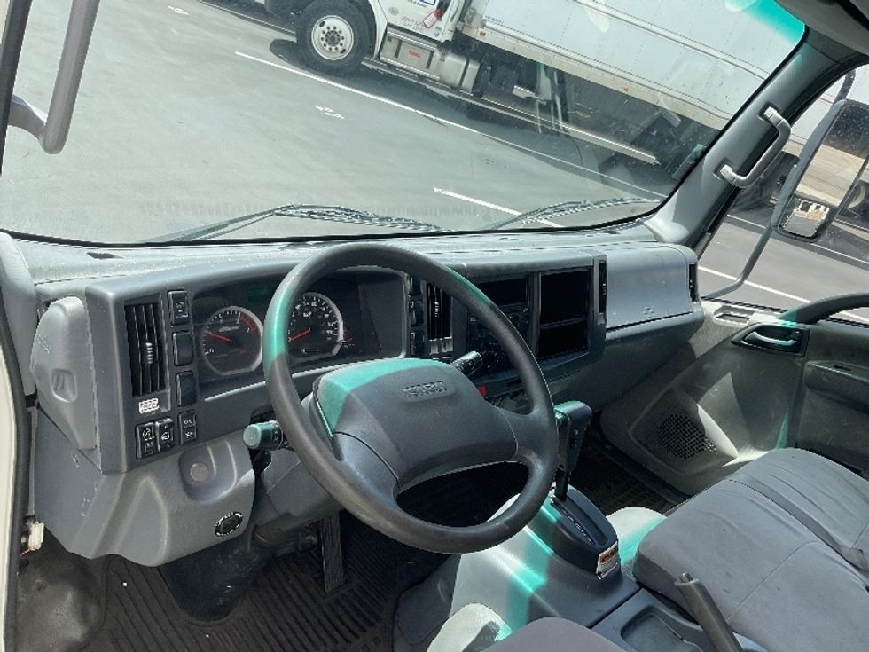 Flatbed Truck-Light and Medium Duty Trucks-Isuzu-2020-NQR-Honolulu-HI-97,274\n\t\tmiles-$ 52,750 - Image 18