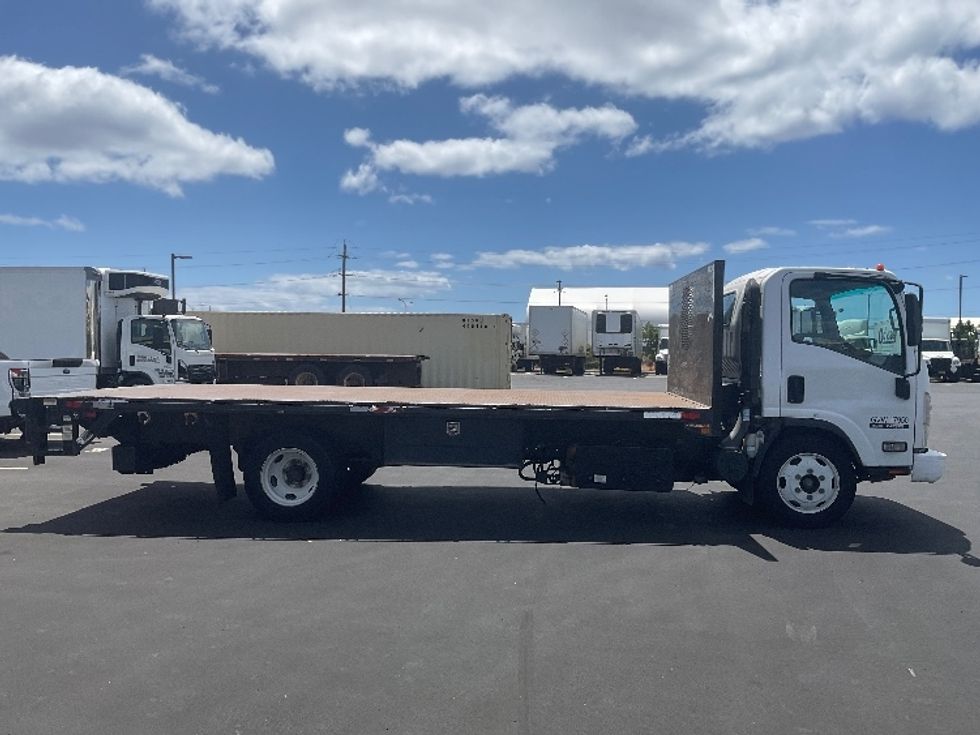 Flatbed Truck-Light and Medium Duty Trucks-Isuzu-2020-NQR-Kapolei-HI-82,311\n\t\tmiles-$ 52,000 - Image 12