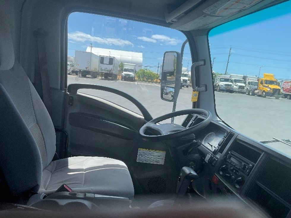 Flatbed Truck-Light and Medium Duty Trucks-Isuzu-2020-NQR-Kapolei-HI-82,311\n\t\tmiles-$ 52,000 - Image 19