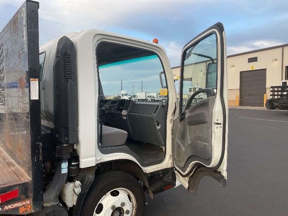 Flatbed Truck-Light and Medium Duty Trucks-Isuzu-2020-NQR-Kapolei-HI-90,175\n\t\tmiles-$ 45,000 - Image 18