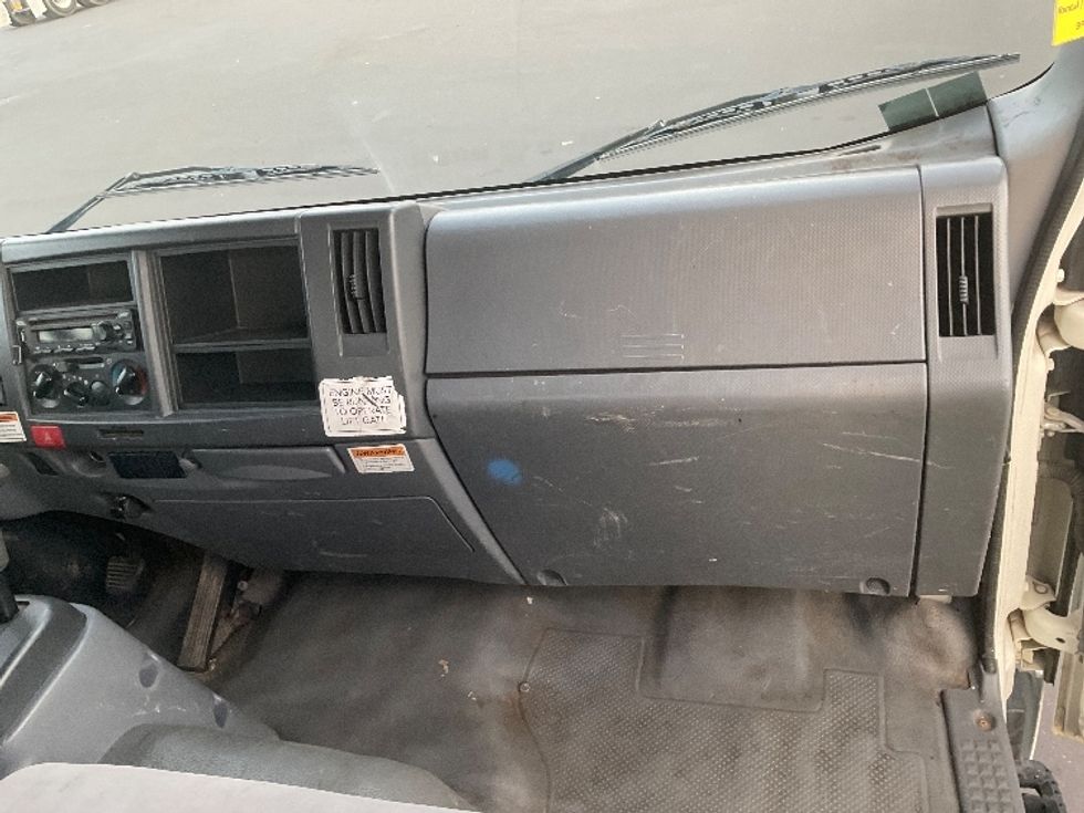 Flatbed Truck-Light and Medium Duty Trucks-Isuzu-2020-NQR-Kapolei-HI-90,175\n\t\tmiles-$ 45,000 - Image 19